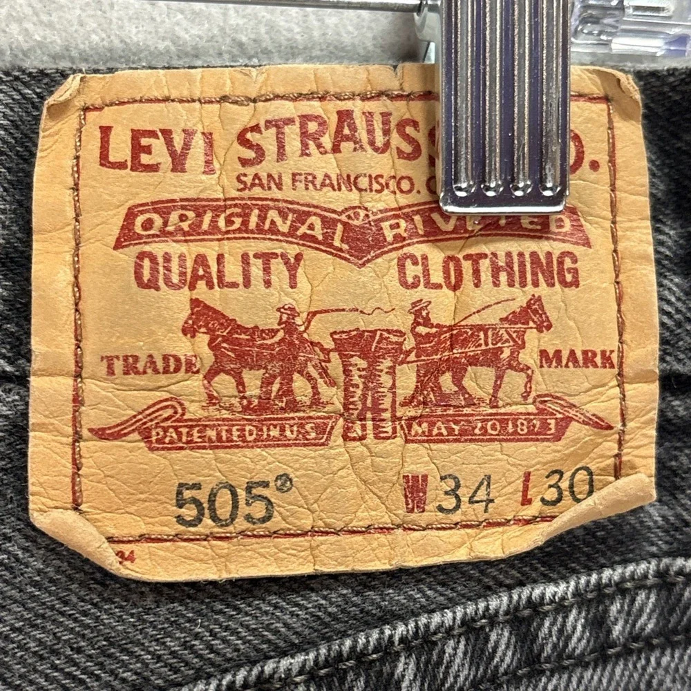 Levis 505 Regular Fit Jeans Mens 34x30 Black Denim Straight Leg Pants
